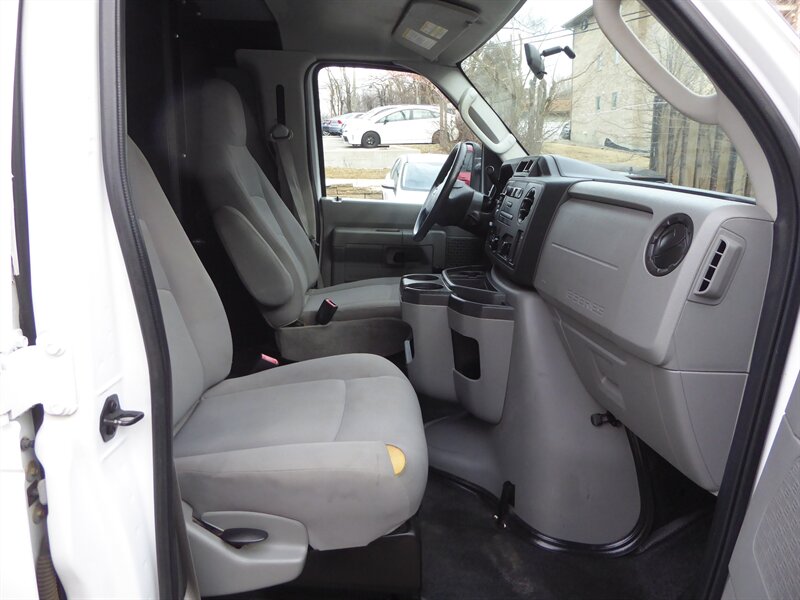 2014 FORD E-250 - Image 20
