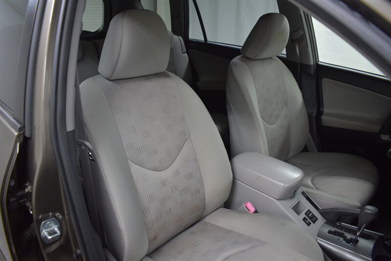 2010 TOYOTA RAV4 - Image 22