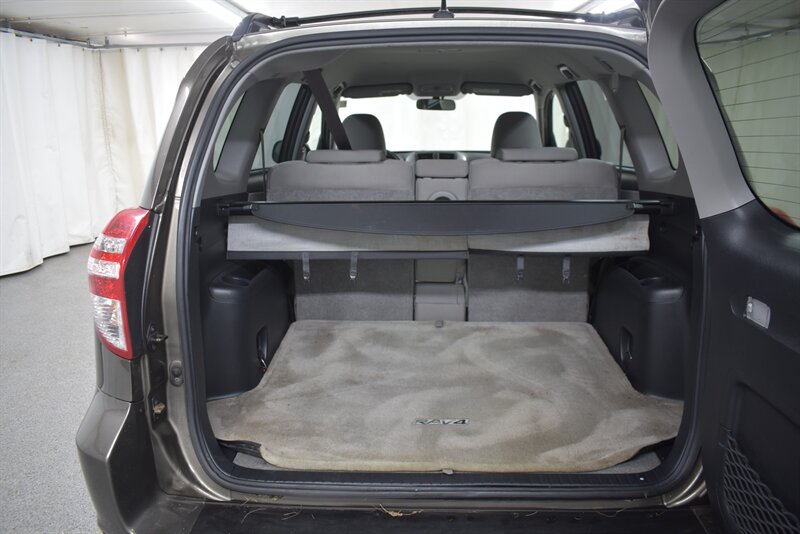 2010 TOYOTA RAV4 - Image 31