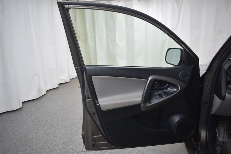 2010 TOYOTA RAV4 - Image 20