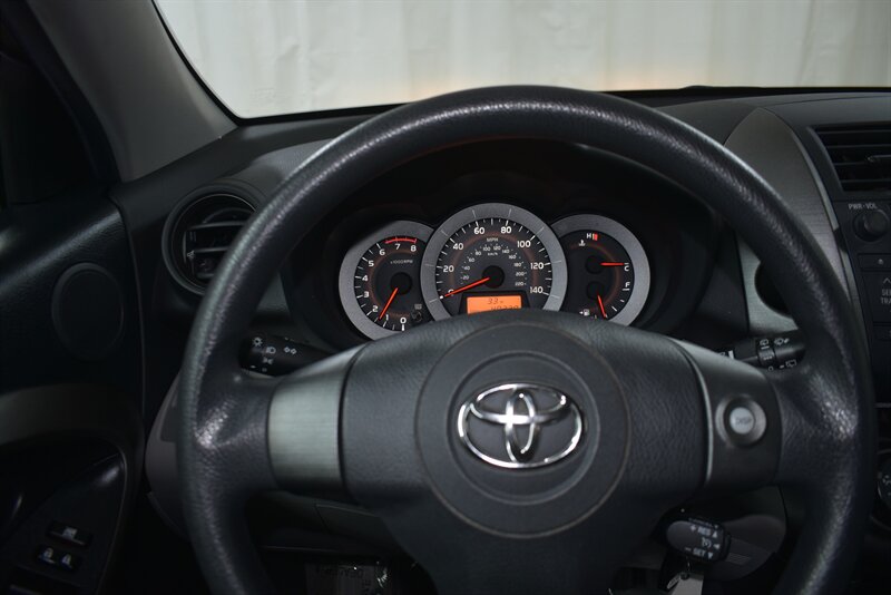 2010 TOYOTA RAV4 - Image 11