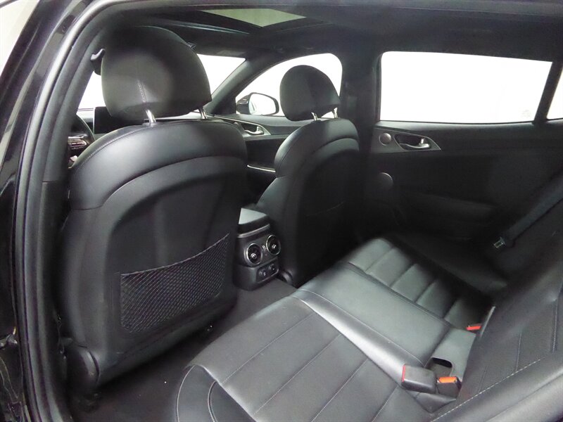 2020 KIA STINGER - Image 31