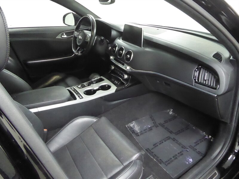 2020 KIA STINGER - Image 27