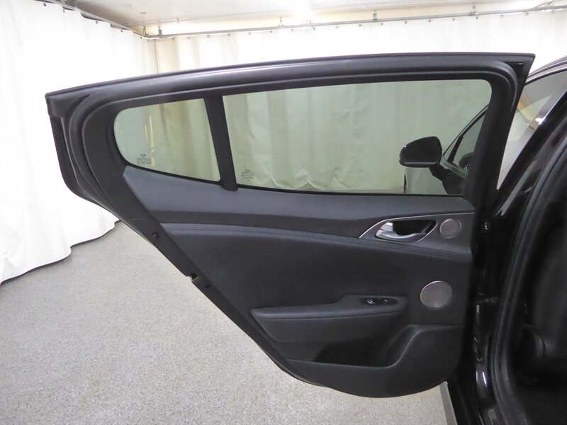 2020 KIA STINGER - Image 33