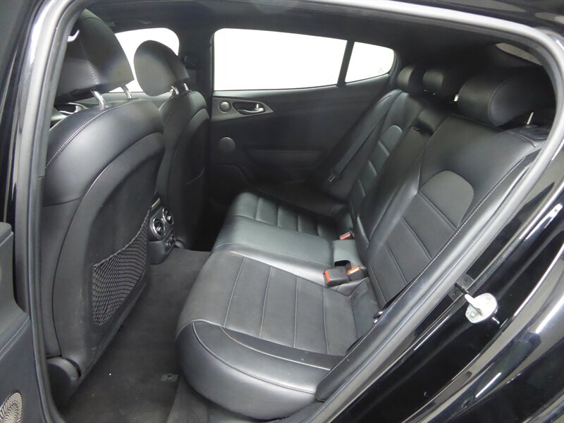 2020 KIA STINGER - Image 32