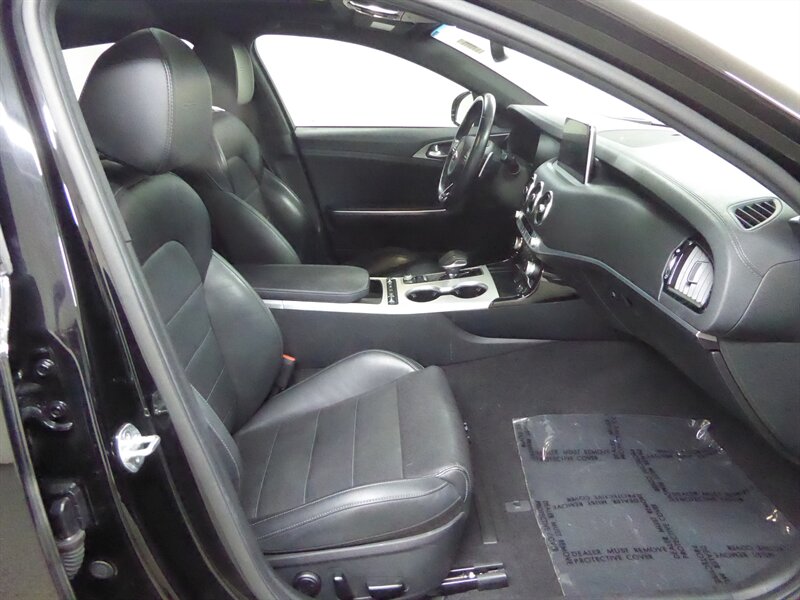 2020 KIA STINGER - Image 29