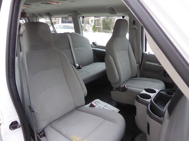 2013 FORD E-350 - Image 18