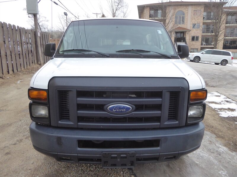 2013 Ford E-350 SD XL  