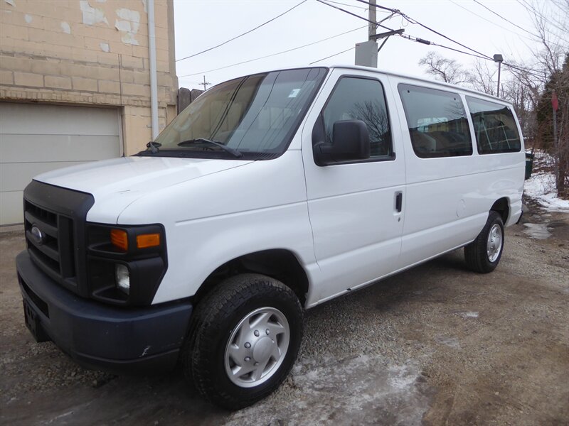 2013 FORD E-350 - Image 3