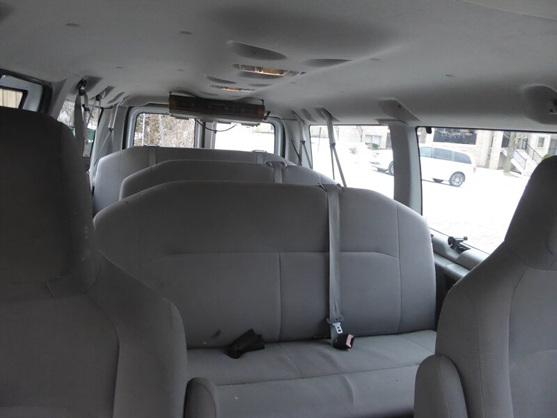 2013 FORD E-350 - Image 21