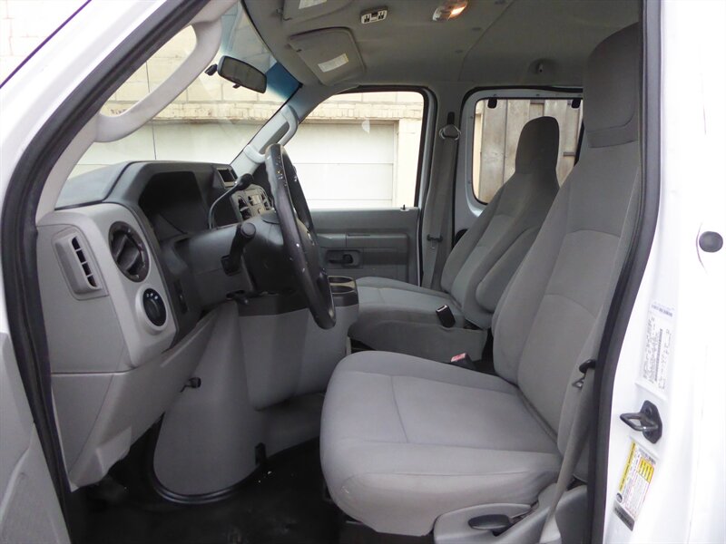 2013 FORD E-350 - Image 15