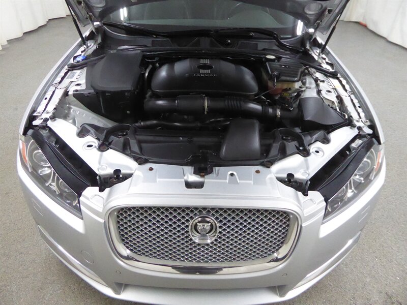 2013 JAGUAR XF - Image 37