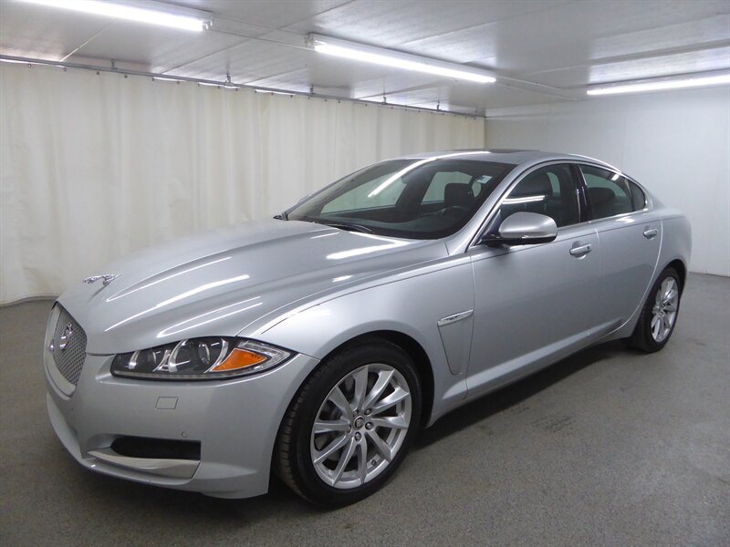 2013 JAGUAR XF - Image 3