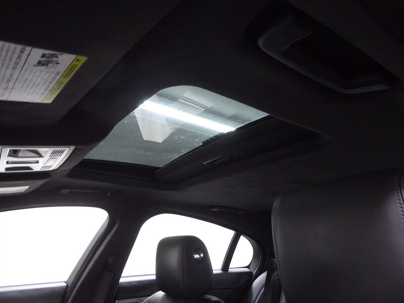 2013 JAGUAR XF - Image 20