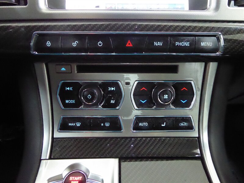 2013 JAGUAR XF - Image 18