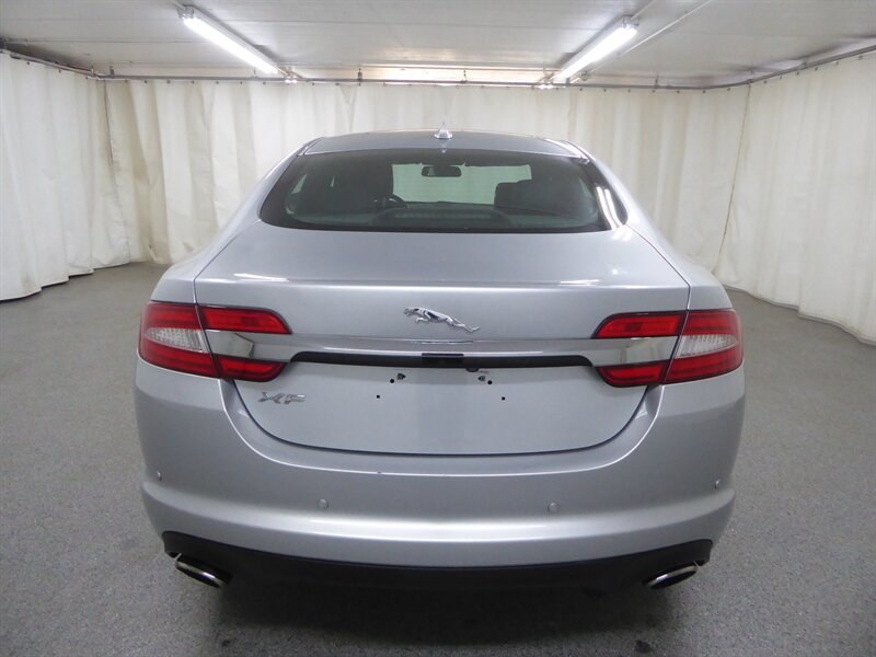 2013 JAGUAR XF - Image 6