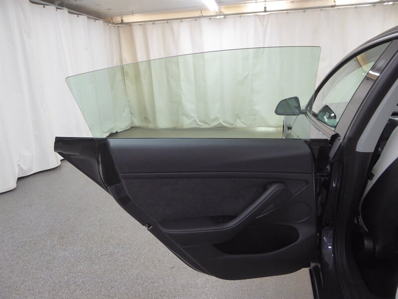 2021 TESLA MODEL 3 - Image 27