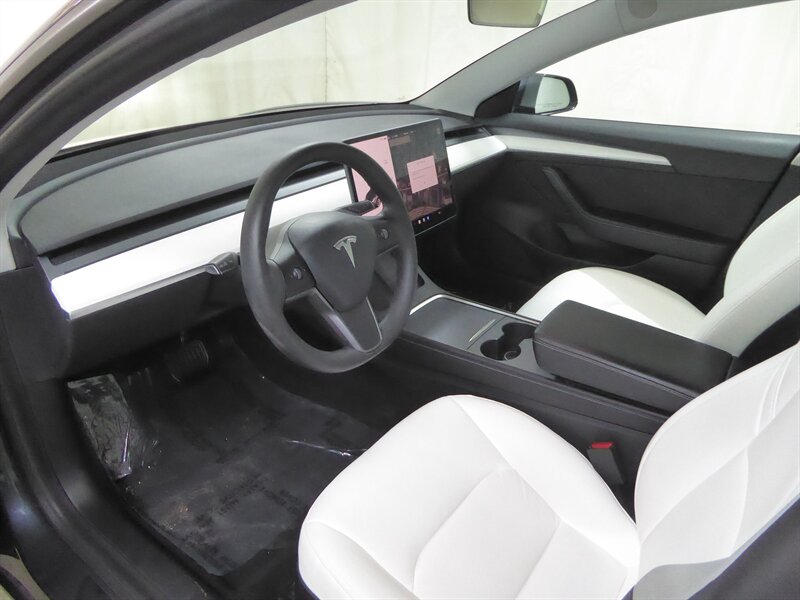 2021 TESLA MODEL 3 - Image 17