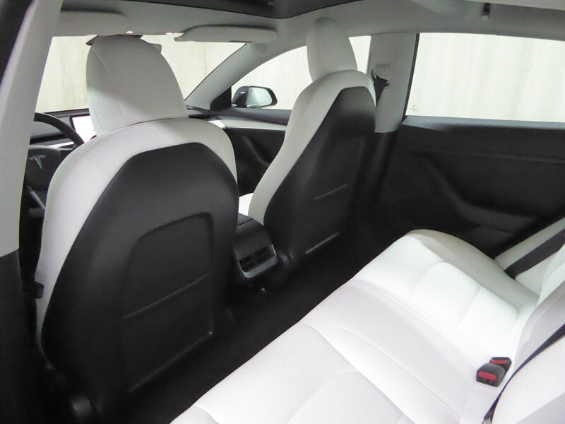 2021 TESLA MODEL 3 - Image 25