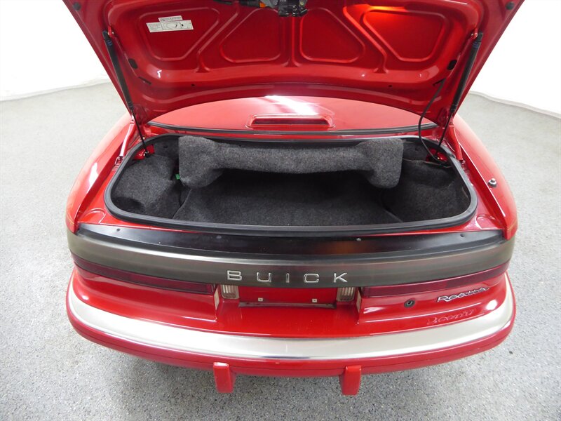 1990 BUICK REATTA - Image 32