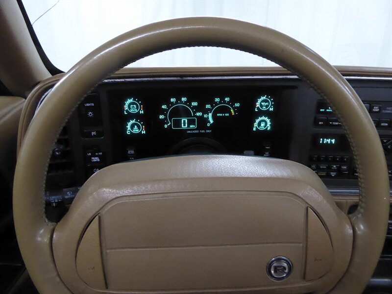 1990 BUICK REATTA - Image 19