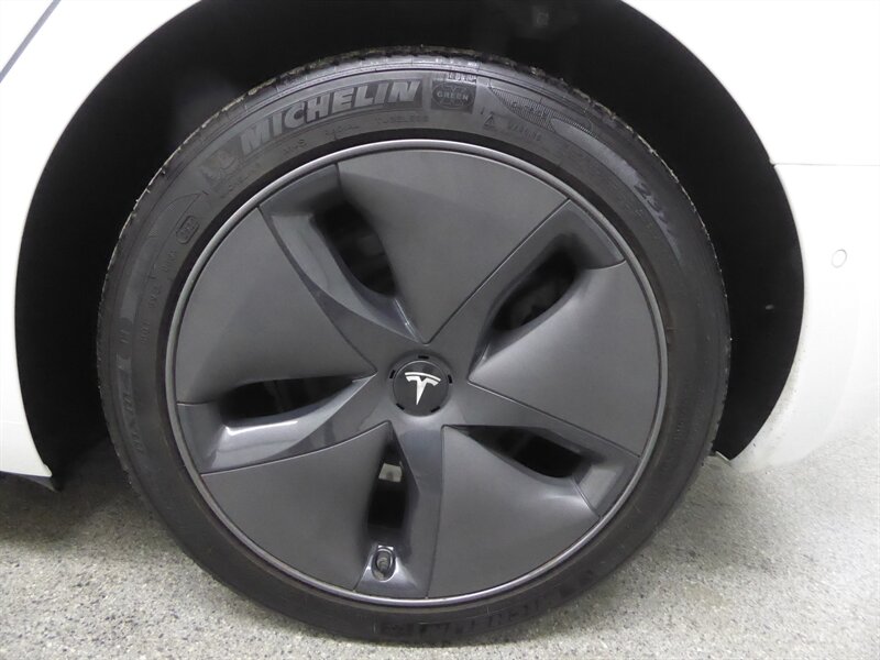 2018 TESLA MODEL 3 - Image 33