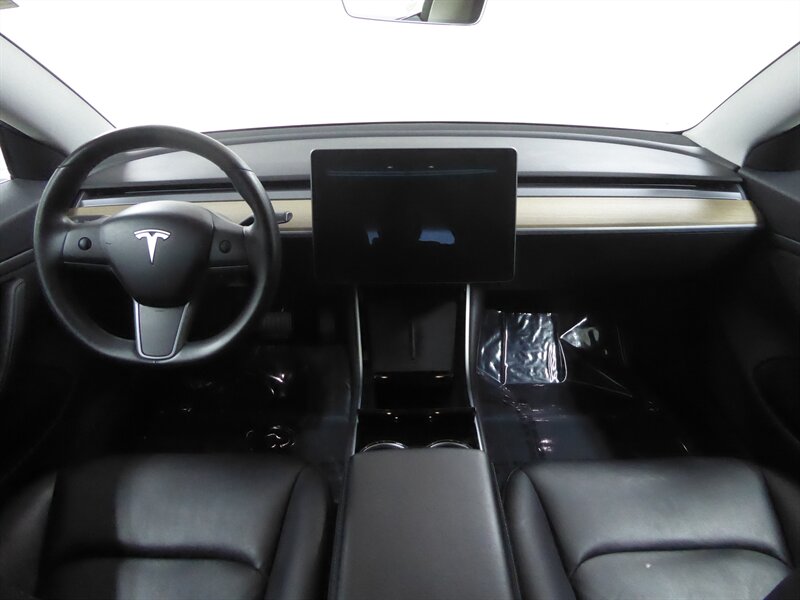 2018 TESLA MODEL 3 - Image 9