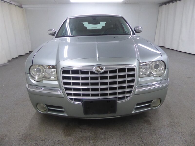 2005 Chrysler 300 C  