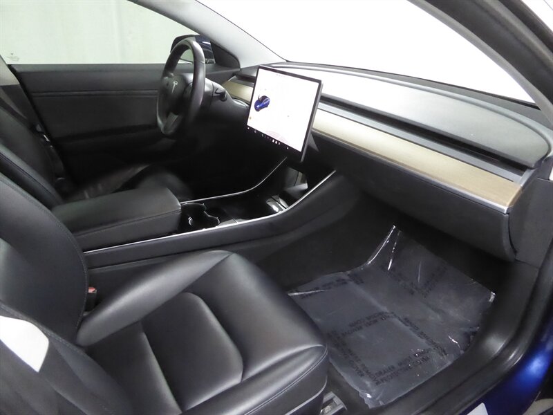 2018 TESLA MODEL 3 - Image 21