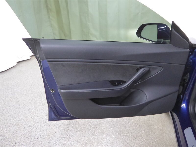 2018 TESLA MODEL 3 - Image 20