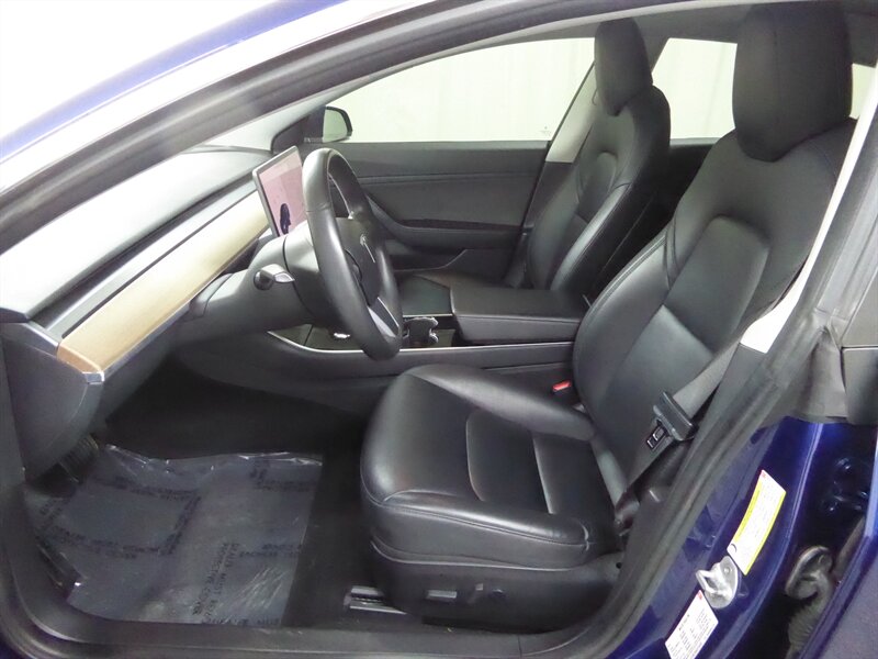 2018 TESLA MODEL 3 - Image 19