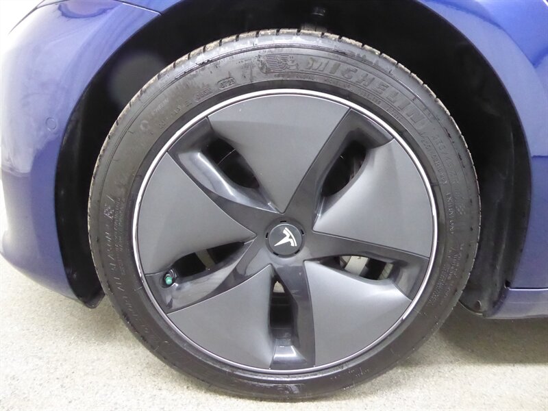 2018 TESLA MODEL 3 - Image 32