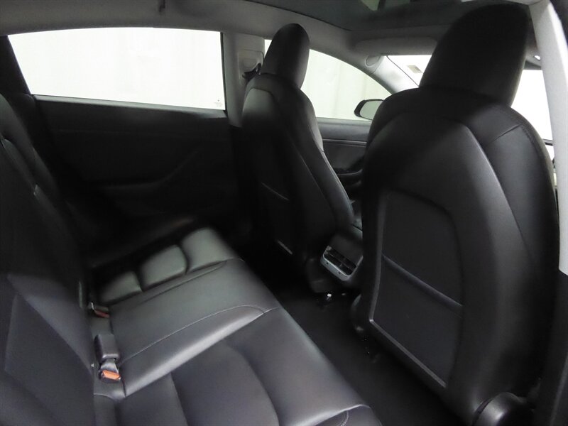 2018 TESLA MODEL 3 - Image 28