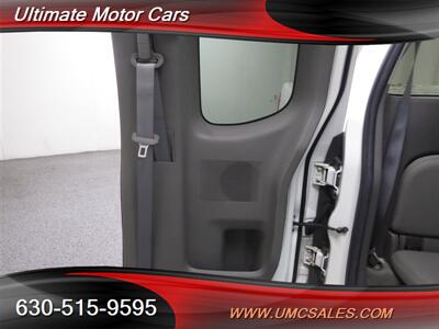 2013 Nissan Frontier SV   - Photo 22 - Downers Grove, IL 60515