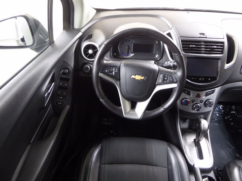 2015 CHEVROLET TRAX - Image 10