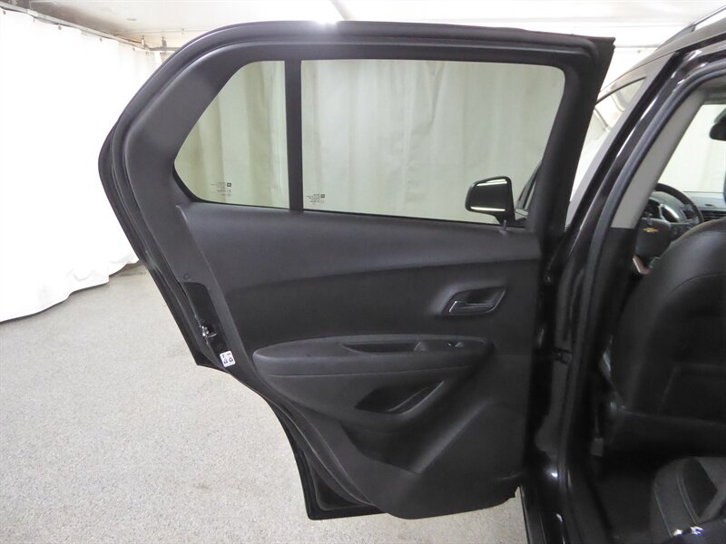 2015 CHEVROLET TRAX - Image 28