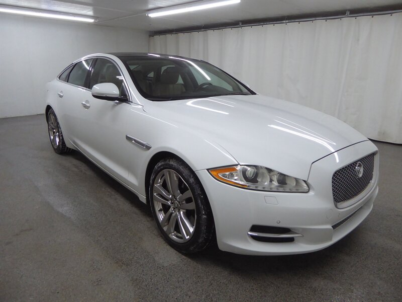 2013 Jaguar XJ  