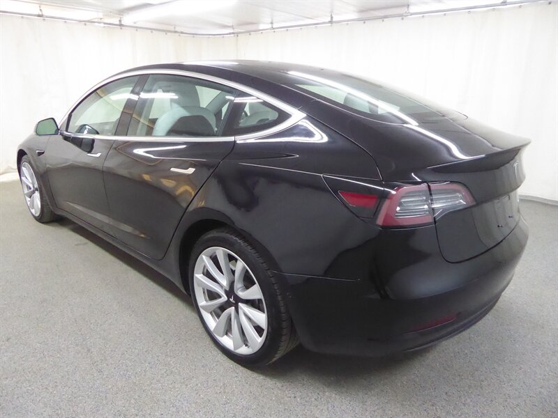 2018 TESLA MODEL 3 - Image 5