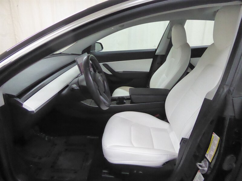 2018 TESLA MODEL 3 - Image 19