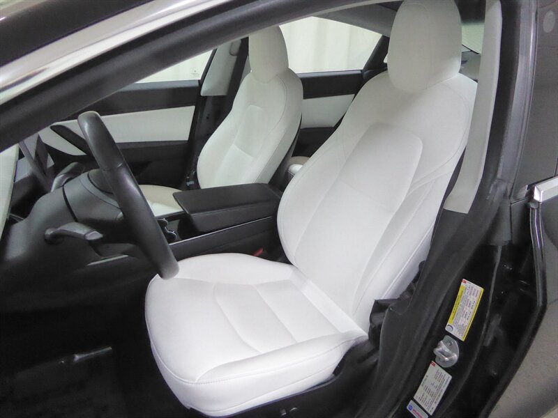 2018 TESLA MODEL 3 - Image 18