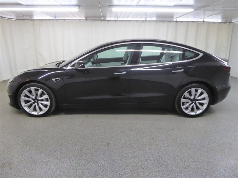 2018 TESLA MODEL 3 - Image 4