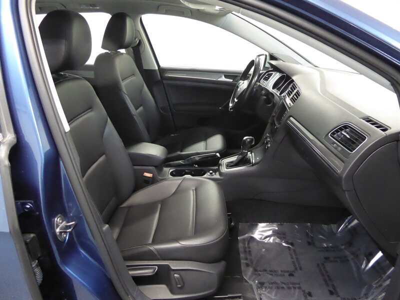 2017 VOLKSWAGEN GOLF ALLTRACK - Image 23