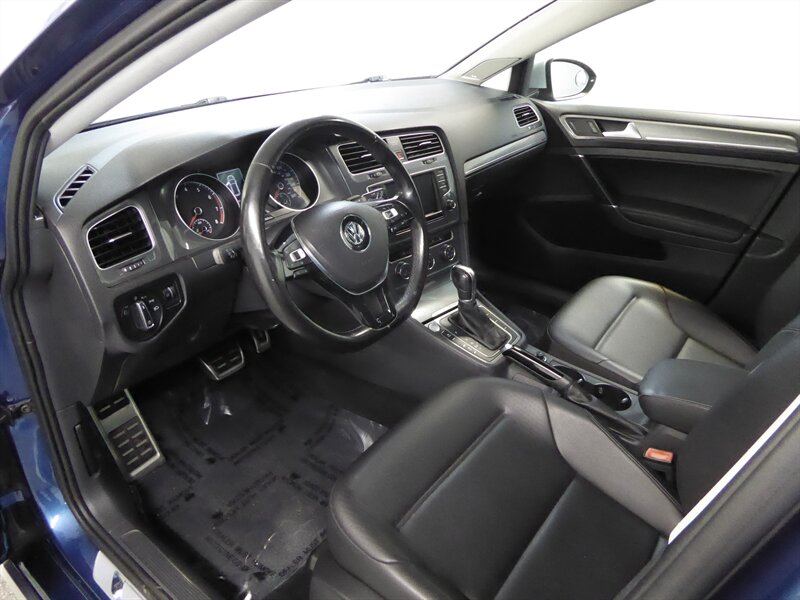 2017 VOLKSWAGEN GOLF ALLTRACK - Image 17