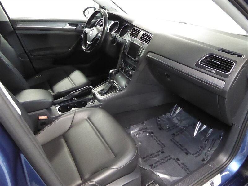 2017 VOLKSWAGEN GOLF ALLTRACK - Image 21