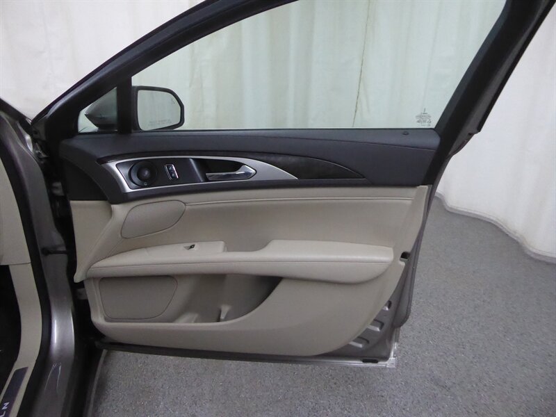 2019 LINCOLN MKZ - Image 25