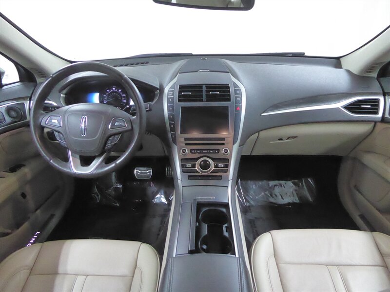 2019 LINCOLN MKZ - Image 9