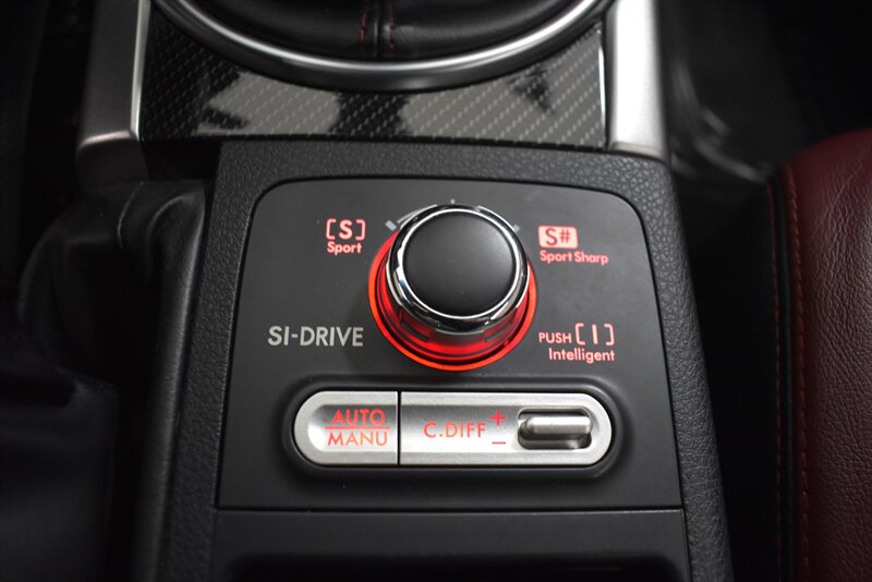 2016 SUBARU WRX - Image 19