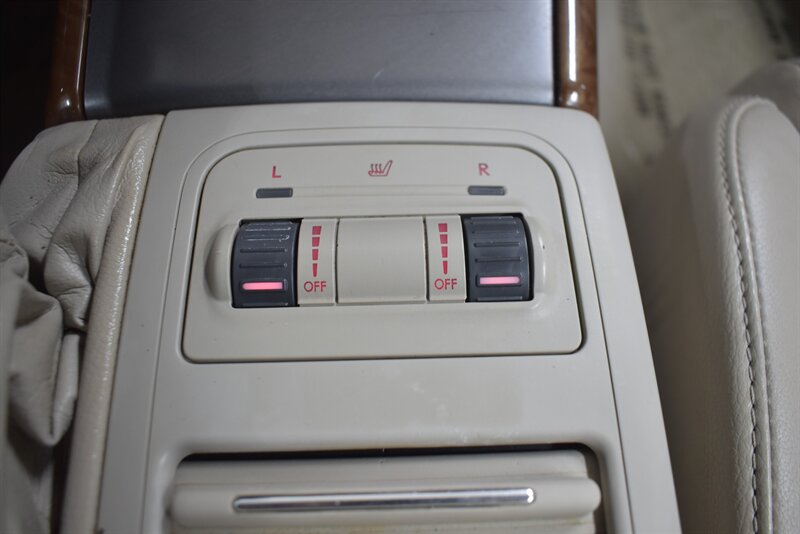 2008 SUBARU OUTBACK - Image 12