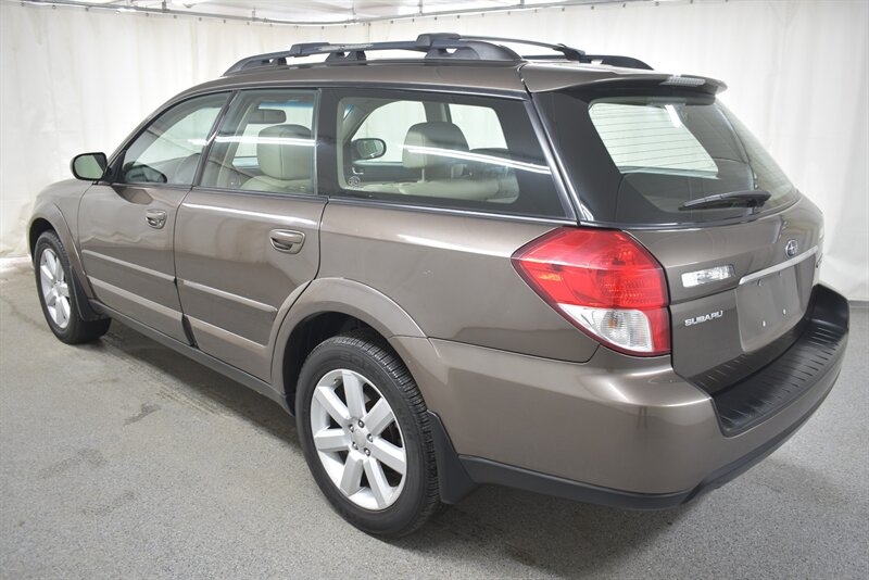 2008 SUBARU OUTBACK - Image 4
