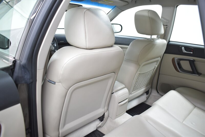 2008 SUBARU OUTBACK - Image 23